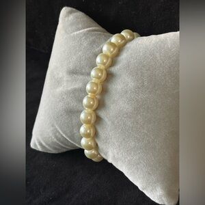 Vintage faux pearl bracelet